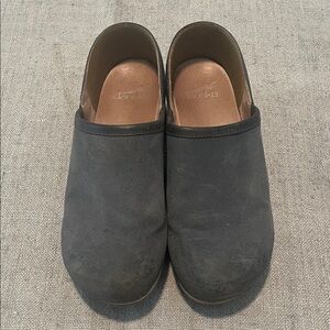 Dansko women’s blue clog